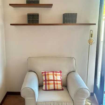 Flat In Near To The